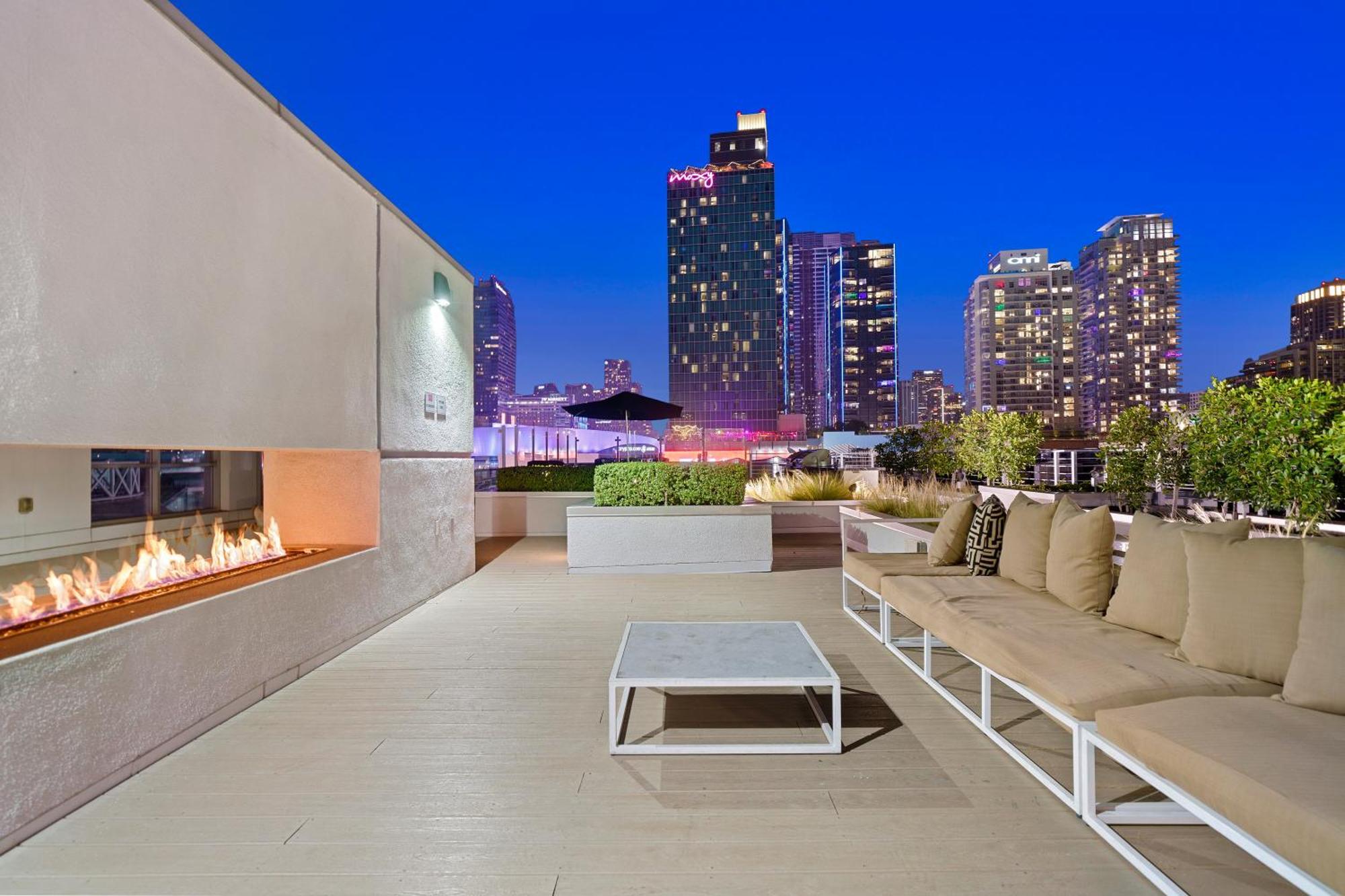 Dtla Escape Skyline Views With Luxury Amenities Apartment Los Angeles Luaran gambar